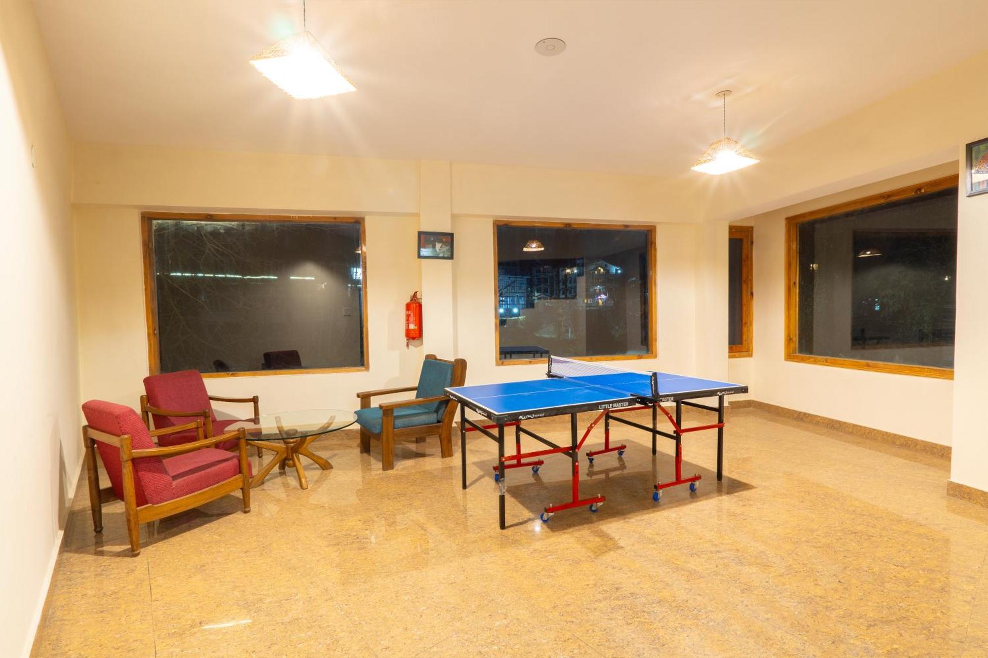Hotel Rising Star Near To Mall Road #Budgetfriendly #Bigrooms #Garden #Bonfire #Parking #Forestview #Mountainview Manāli Exteriör bild