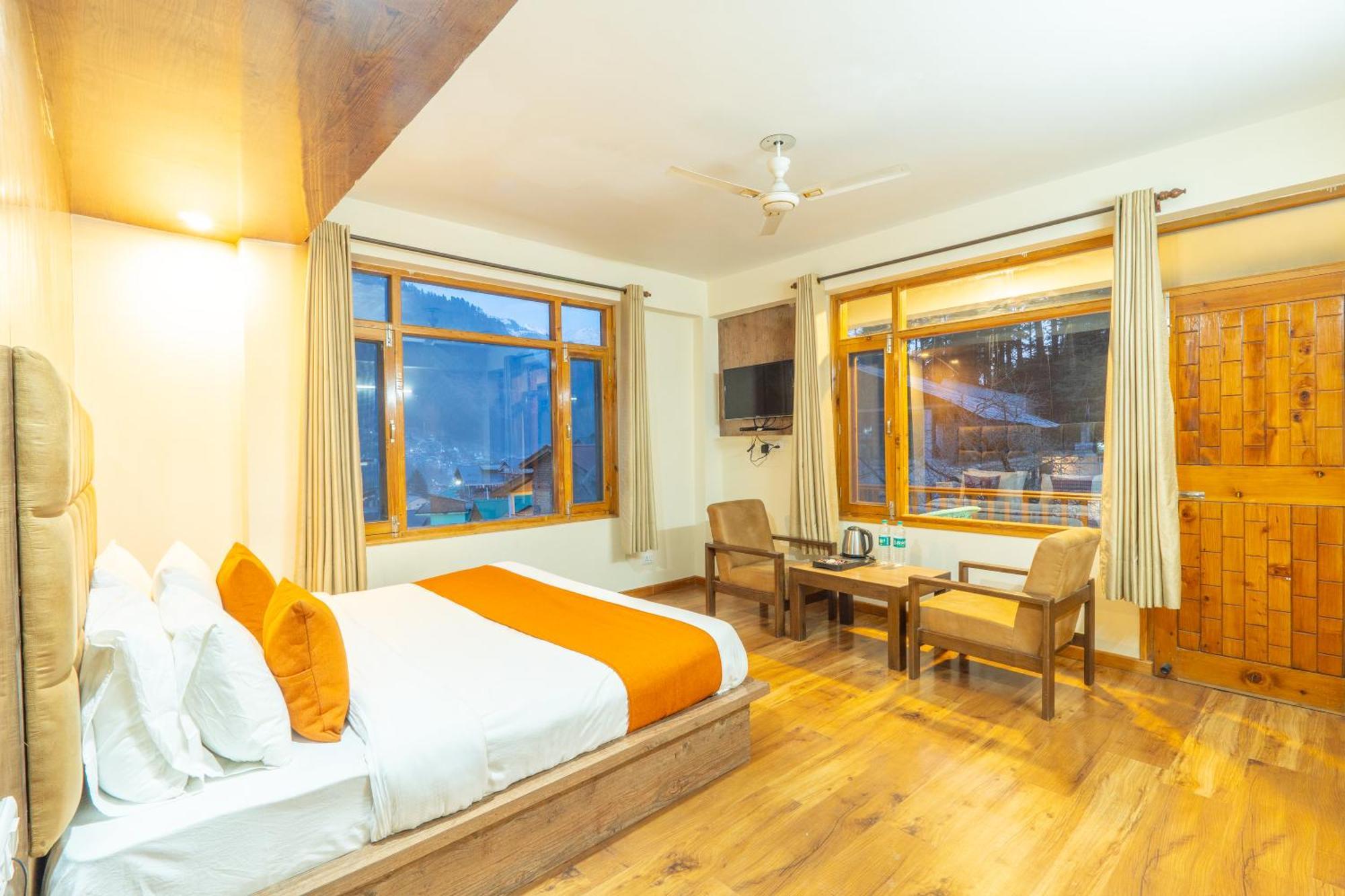 Hotel Rising Star Near To Mall Road #Budgetfriendly #Bigrooms #Garden #Bonfire #Parking #Forestview #Mountainview Manāli Exteriör bild